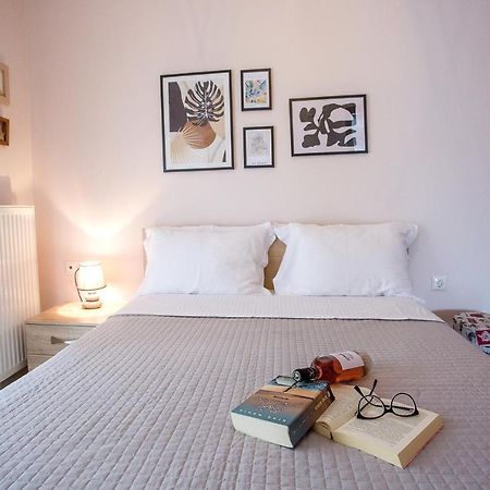 Konstantina & Evgenia Deluxe Apartment Néa Péramos Eksteriør bilde