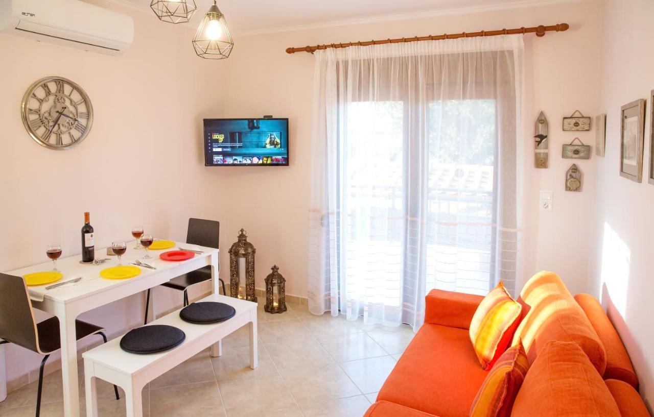Konstantina & Evgenia Deluxe Apartment Néa Péramos Eksteriør bilde