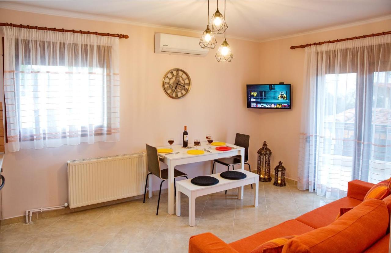 Konstantina & Evgenia Deluxe Apartment Néa Péramos Eksteriør bilde